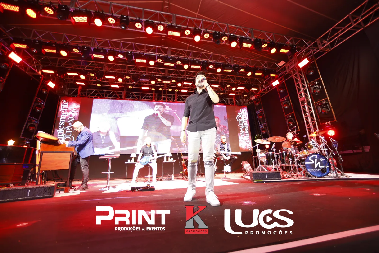 Simplesmente Roupa Nova - Divinópolis/MG